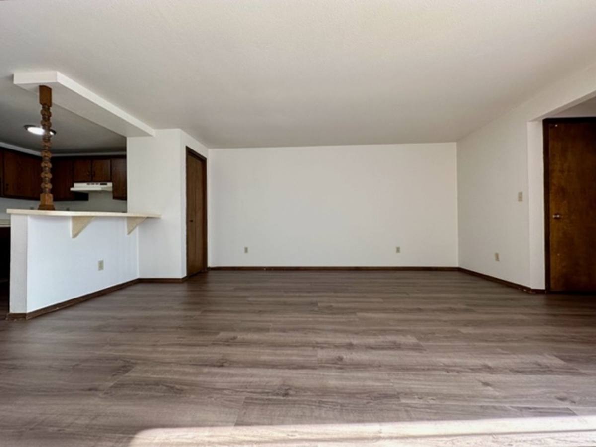 Apartment for rent at 1760 Eldorado Dr, Green Bay, WI 54302