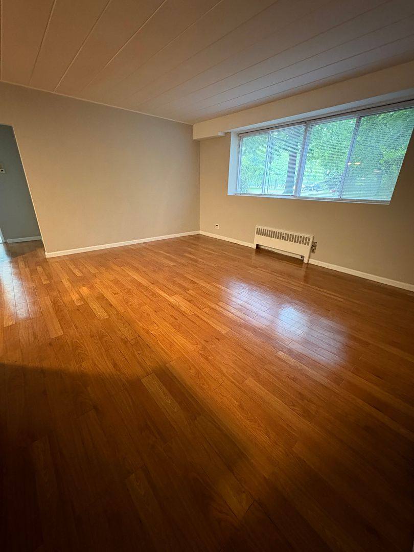 Apartment for rent at 135-143 S Waller Ave, Chicago, IL 60644