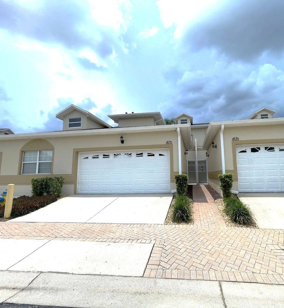 House for rent at 13310 Fountainbleau Dr, Clermont, FL 34711