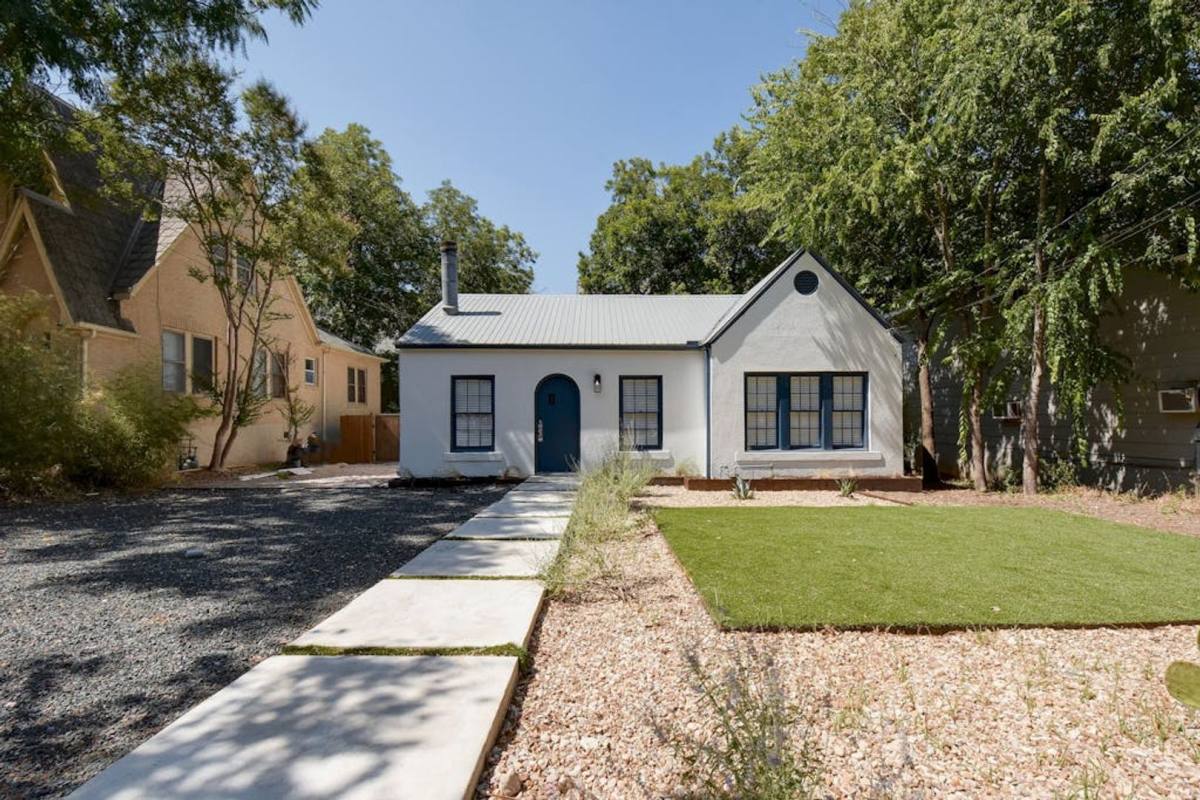 Townhouse for rent at 403 E 32nd St, Austin, TX 78705
