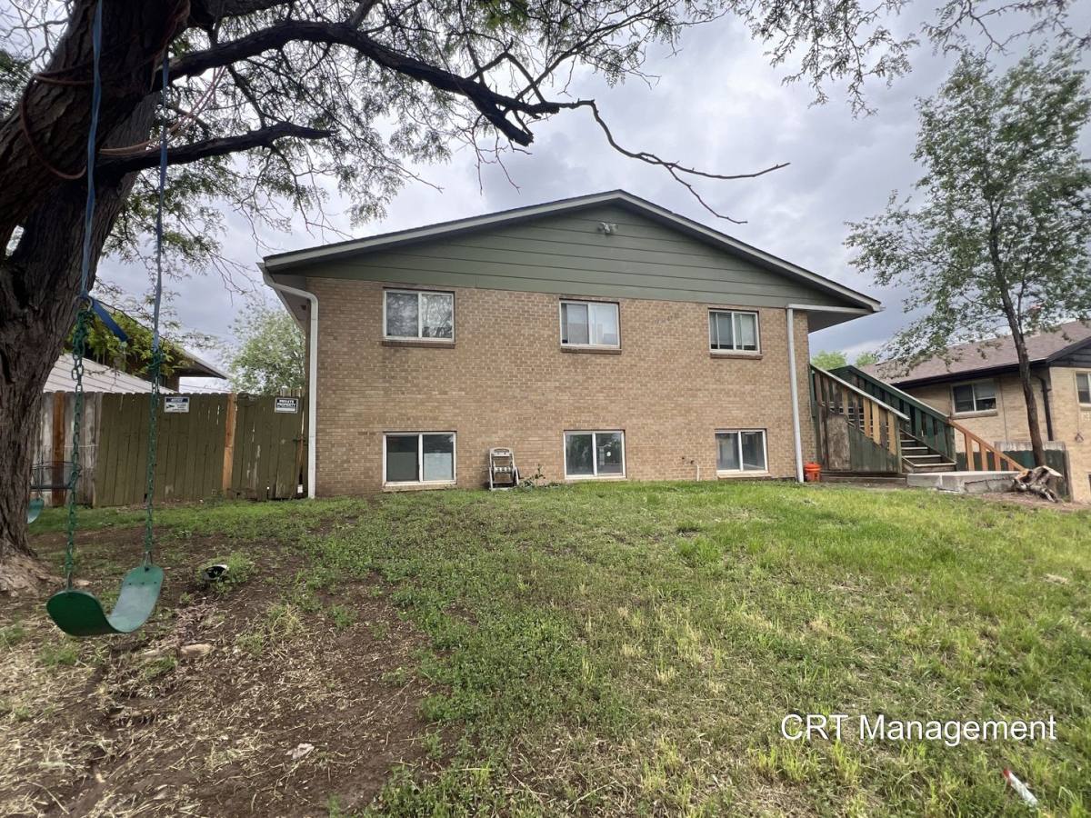 Apartment for rent at 1185 S Raritan St, Denver, CO 80223