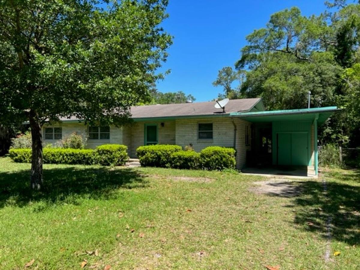 House for rent at 738 NW 25th Ave, Gainesville, FL 32609