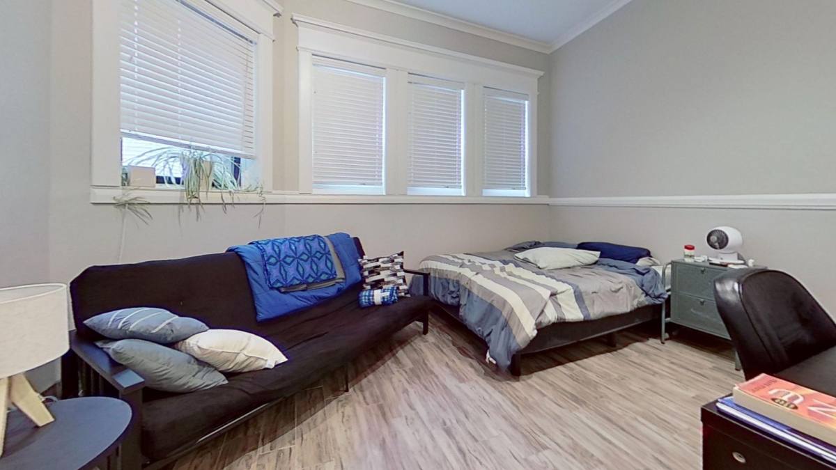 Apartment for rent at 35 E Division St, Chicago, IL 60610