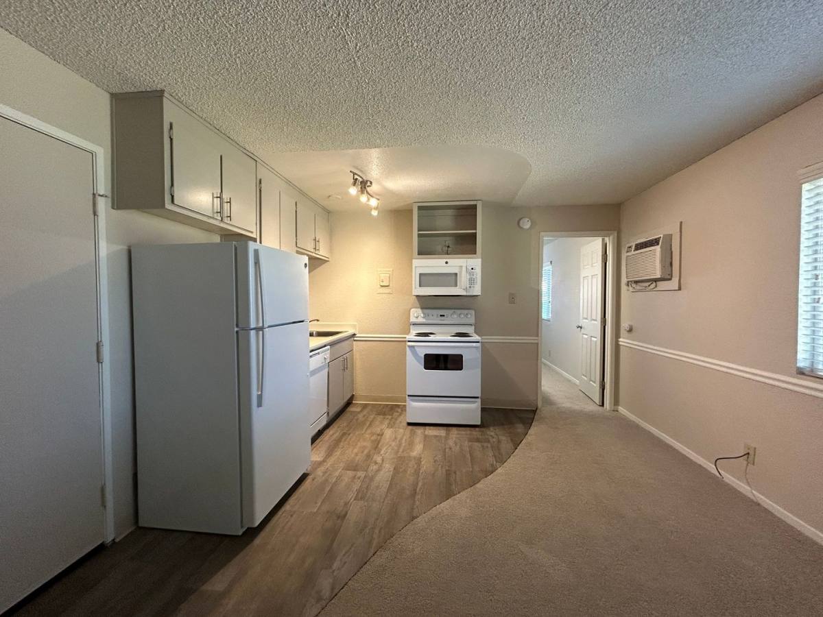 Apartment for rent at 1616 E St, Sacramento, CA 95814