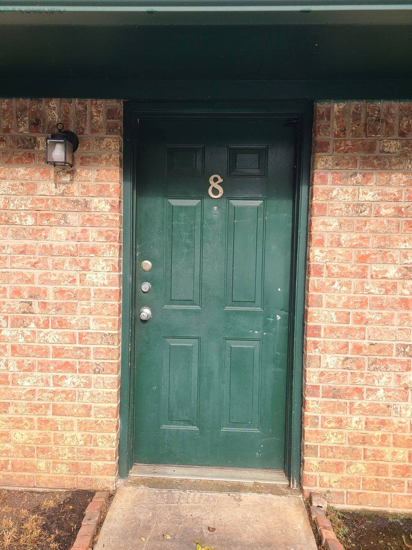 Apartment for rent at 318 Houston St, Nacogdoches, TX 75961