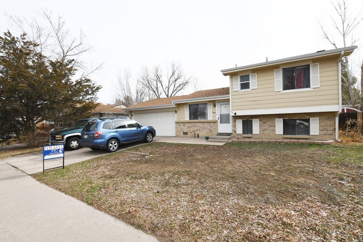 House for rent at 1814 S Naples St, Aurora, CO 80017