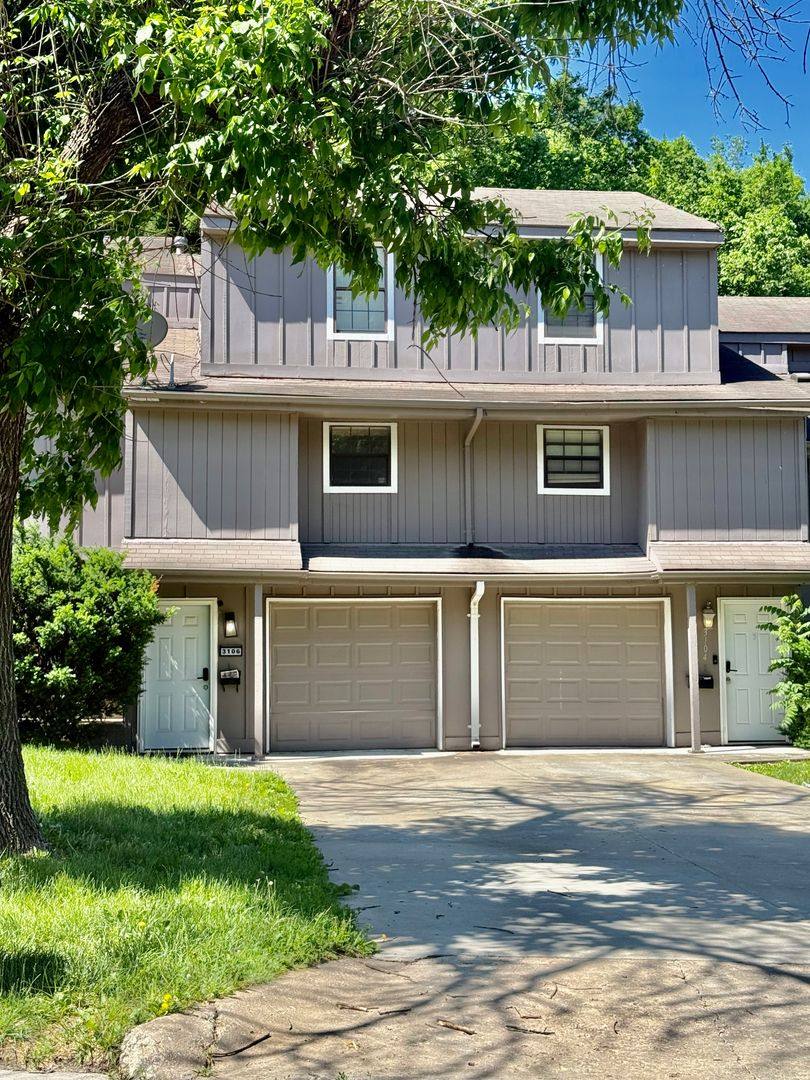 Apartment for rent at 3102-3108 Eaton St, Kansas City, KS 66103