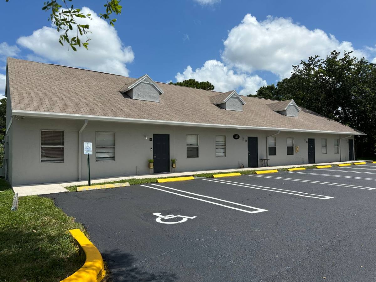 Townhouse for rent at 5201 Wallis Rd, West Palm Beach, FL 33415