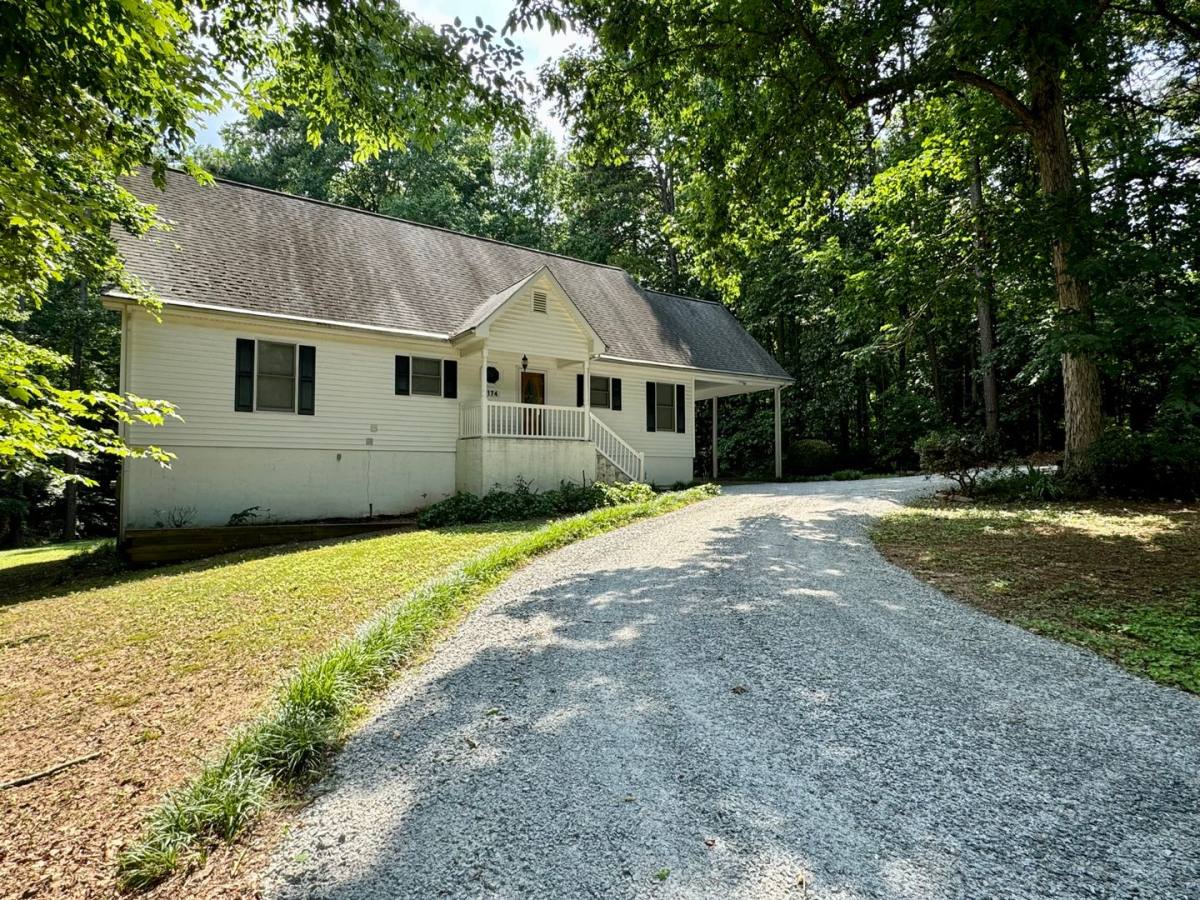 House for rent at 174 Aspen Way, Bracey, VA 23919