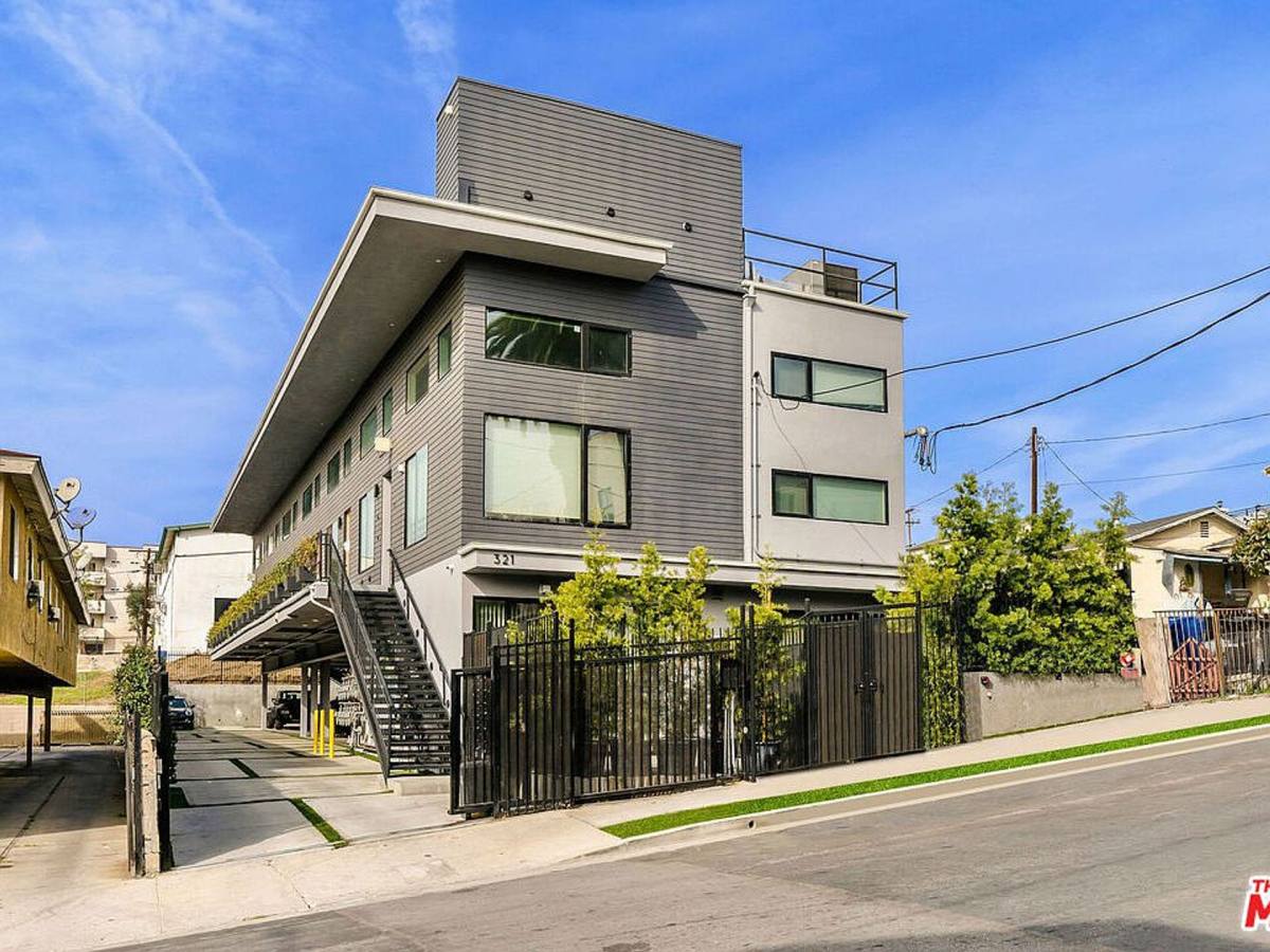 Apartment for rent at 321 N Bixel St, Los Angeles, CA 90026