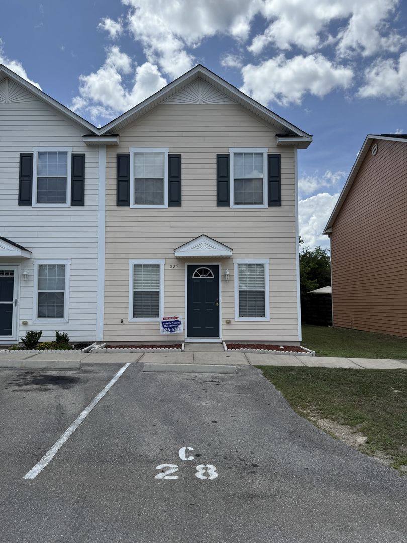 Townhouse for rent at 28 C Old Courthouse Way, Crawfordville, FL 32327