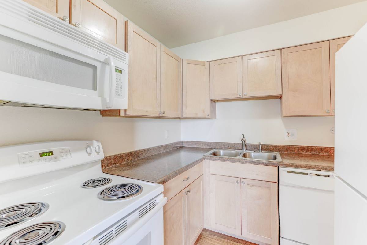 Apartment for rent at 13050 W Cedar Dr, Denver, CO 80228