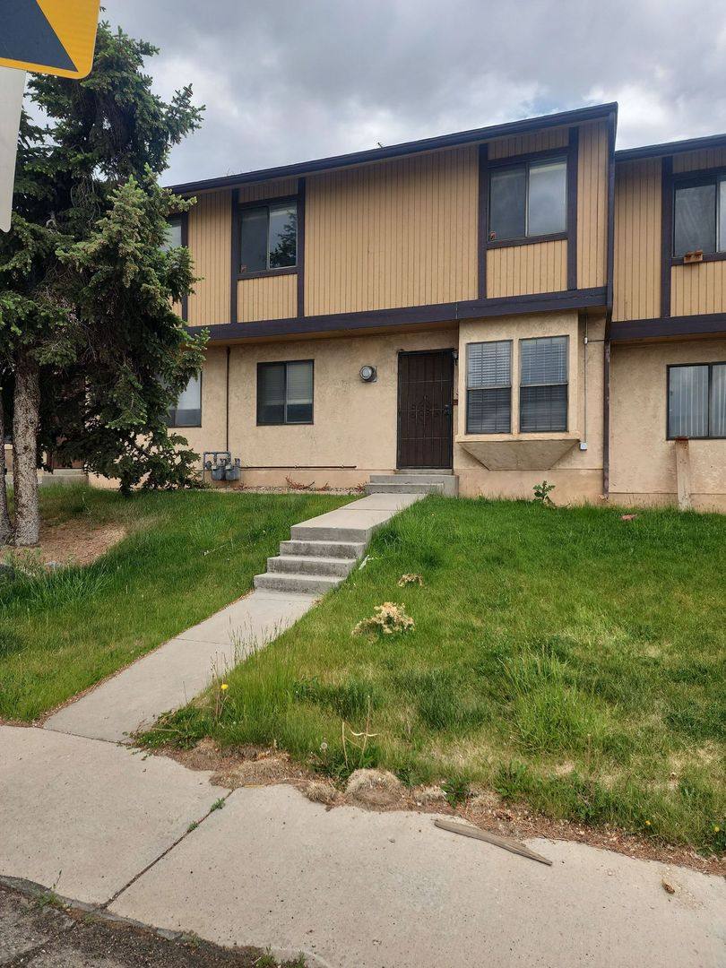 Townhouse for rent at 171 N College Way, Cedar City, UT 84720