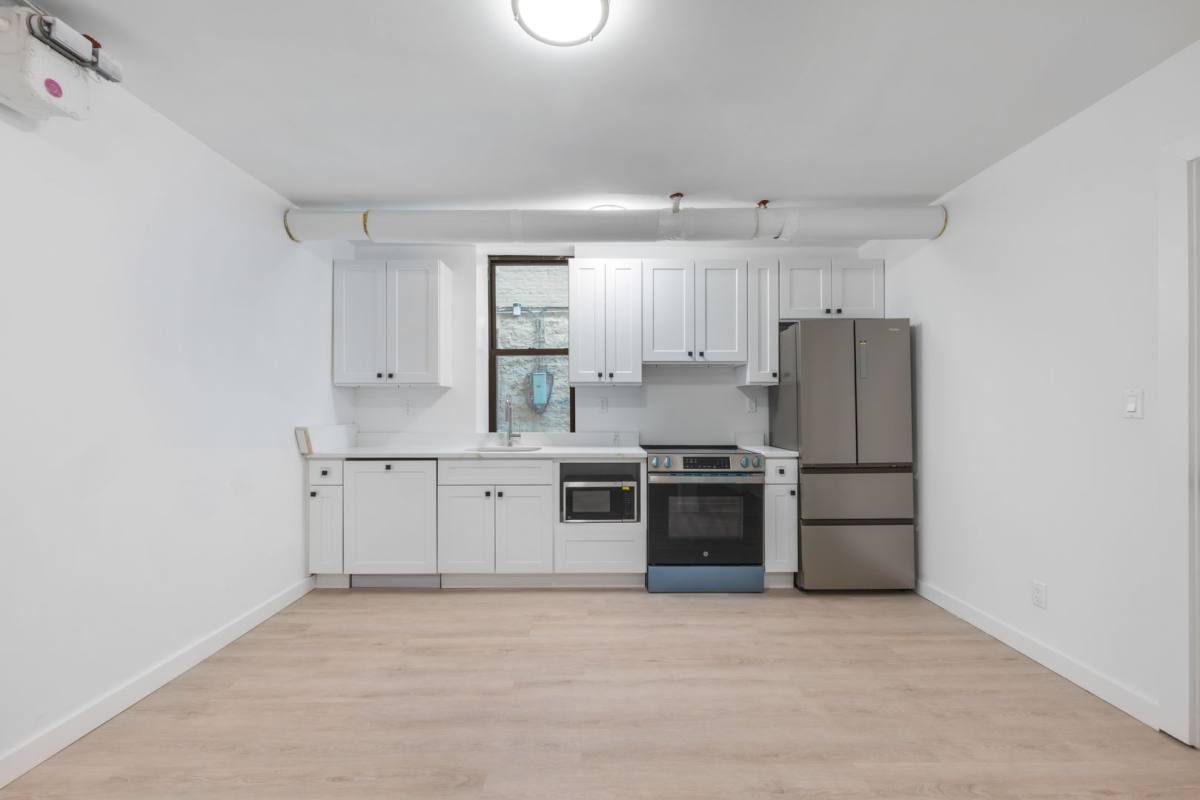 Apartment for rent at 258 Wadsworth Ave, New York, NY 10033