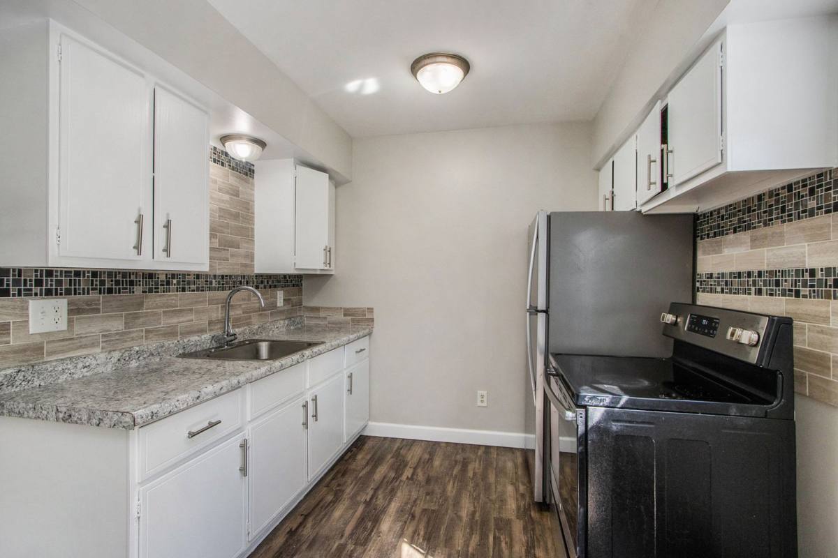Townhouse for rent at 444 Garland St #2, Kalamazoo, MI 49001