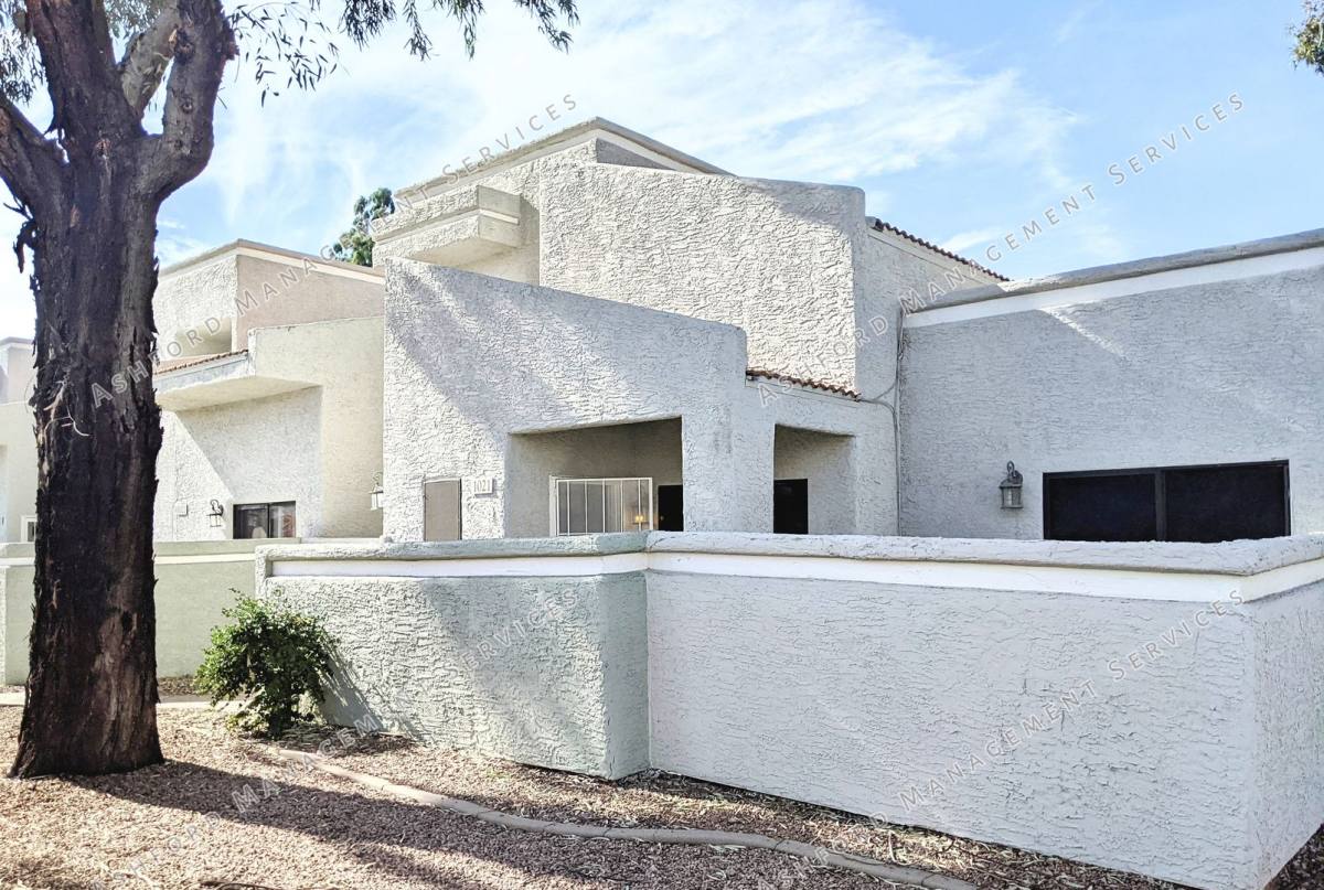 Townhouse for rent at 850 S River Dr, Tempe, AZ 85281