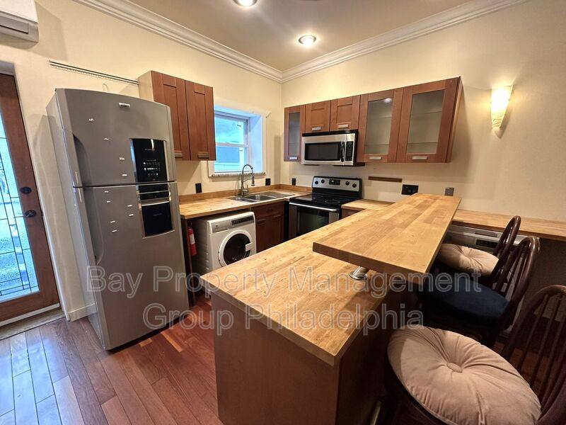 Apartment for rent at 1151 N Front St #A, Philadelphia, PA 19123