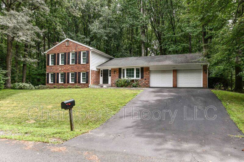 House for rent at 12231 Westwood Hills Dr, Herndon, VA 20171