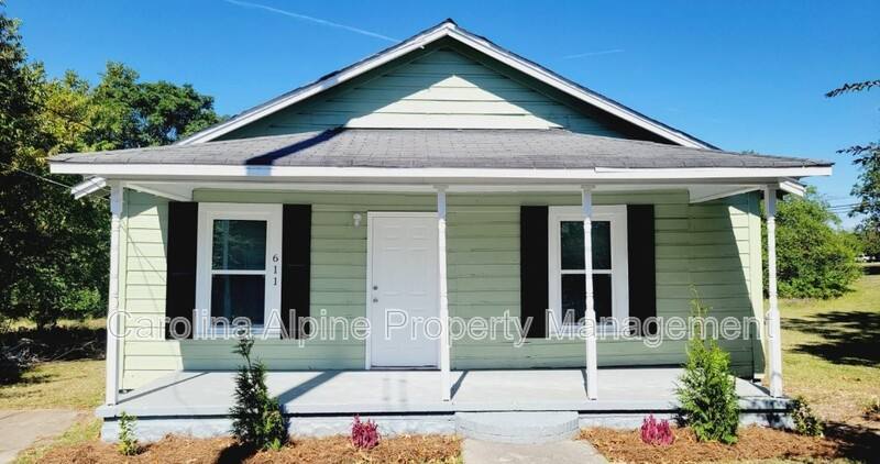 House for rent at 611 Buffalo St, Shelby, NC 28150