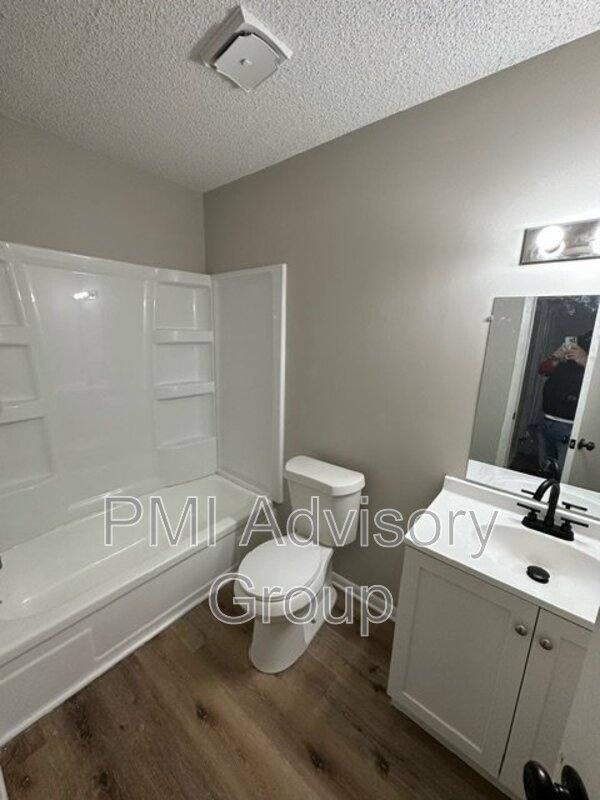 Apartment for rent at 1125 SW Polk St #15, Topeka, KS 66612