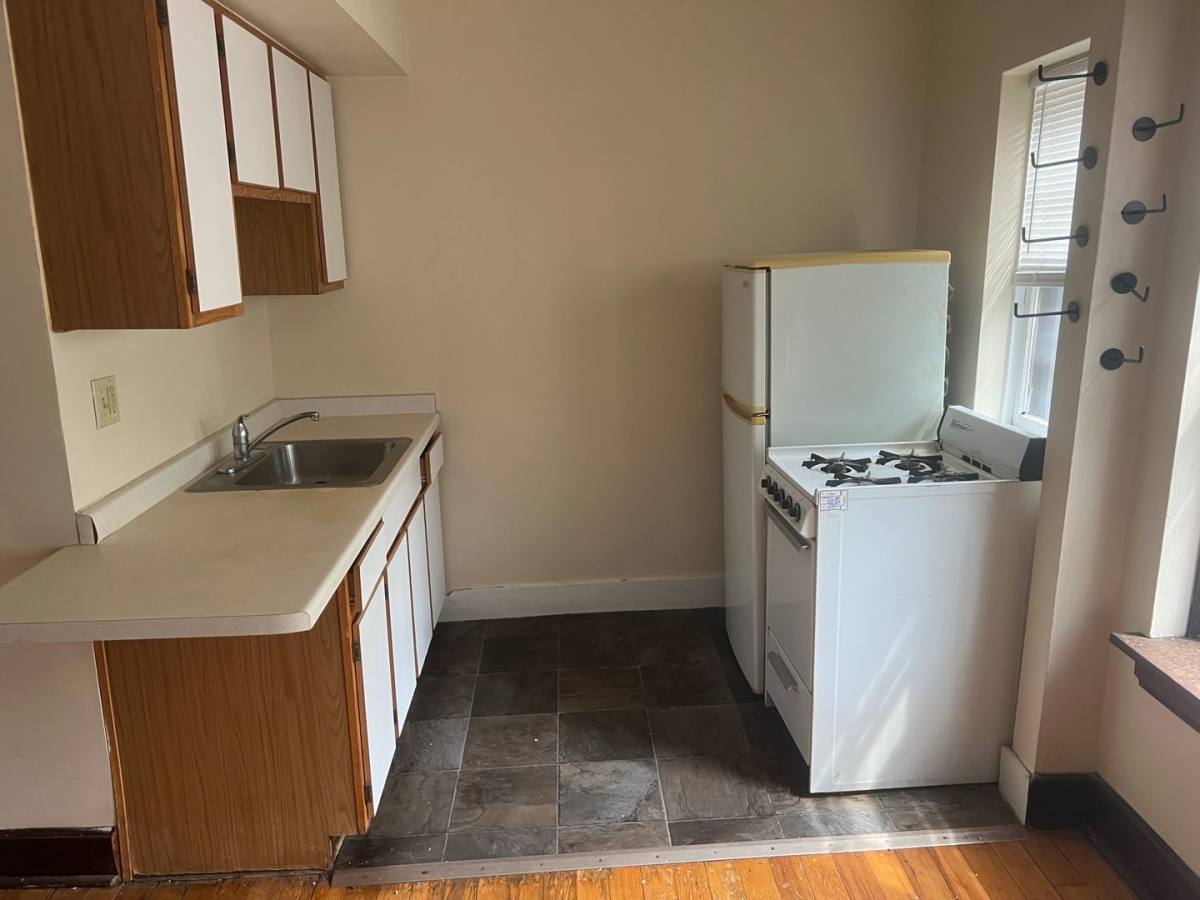 Apartment for rent at 1521 N Franklin Place, Milwaukee, WI 53202