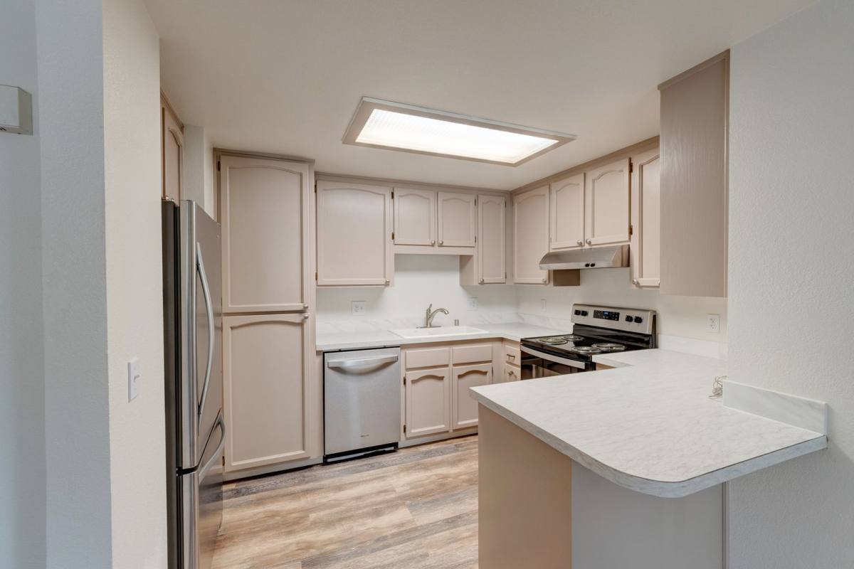 Apartment for rent at 952 SE Ely St, Oak Harbor, WA 98277