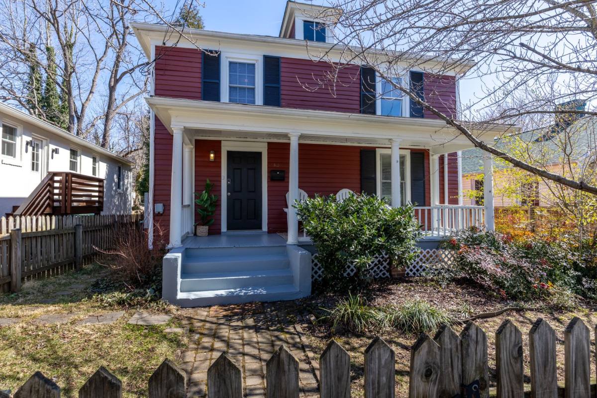 House for rent at 310 SW 7th St, Charlottesville, VA 22903