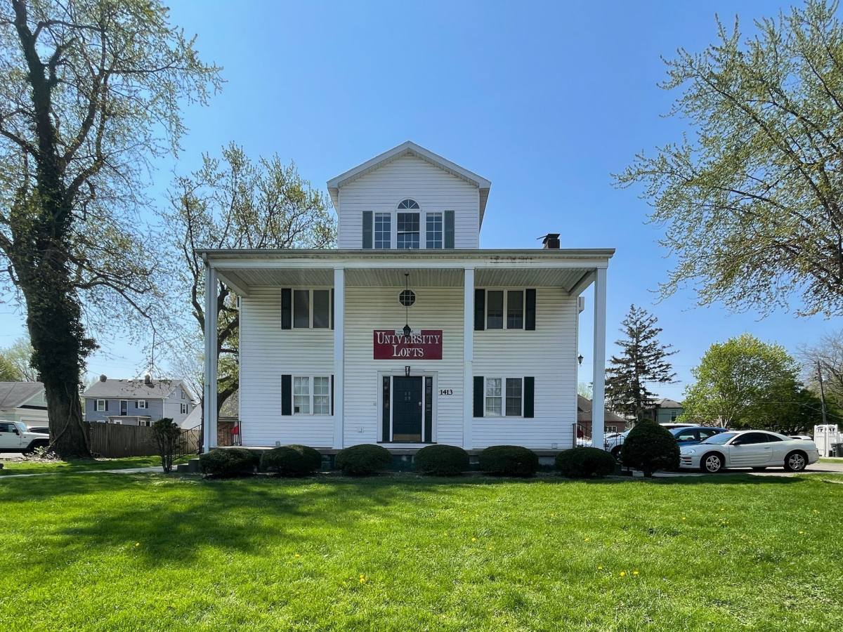 Apartment for rent at 1413 W University, Muncie, IN 47303