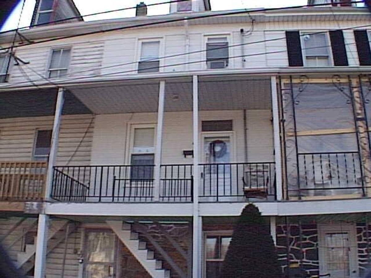 House for rent at 40 W Broad St, Dallastown, PA 17313