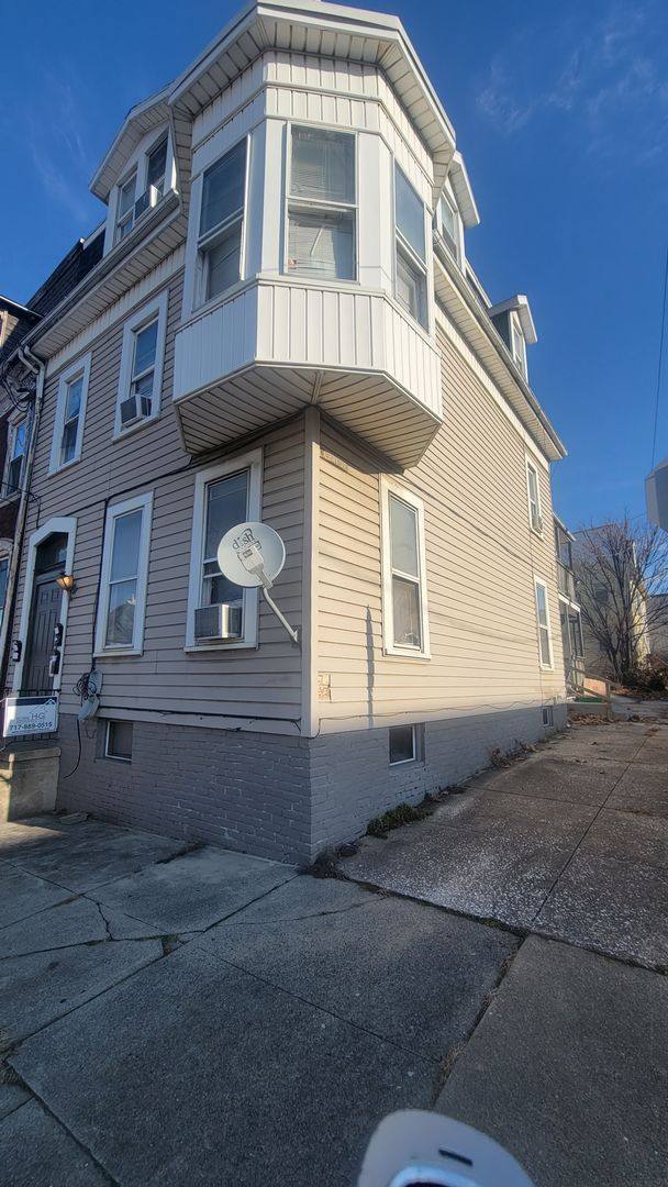 Apartment for rent at 301 N Queen St, York, PA 17403