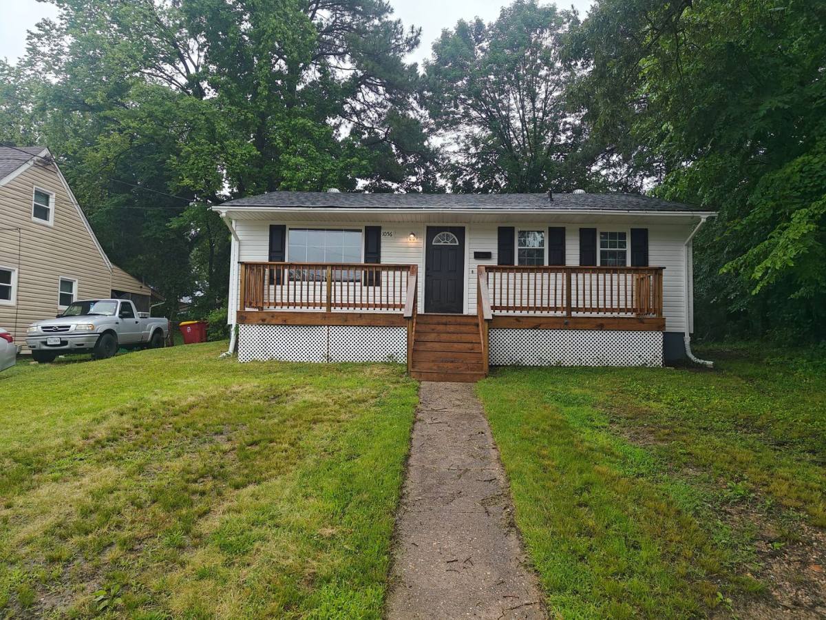 House for rent at 1056 6th St, Petersburg, VA 23803