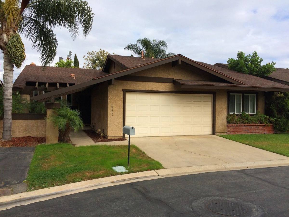 House for rent at 255 S La Linda Dr, Orange, CA 92868
