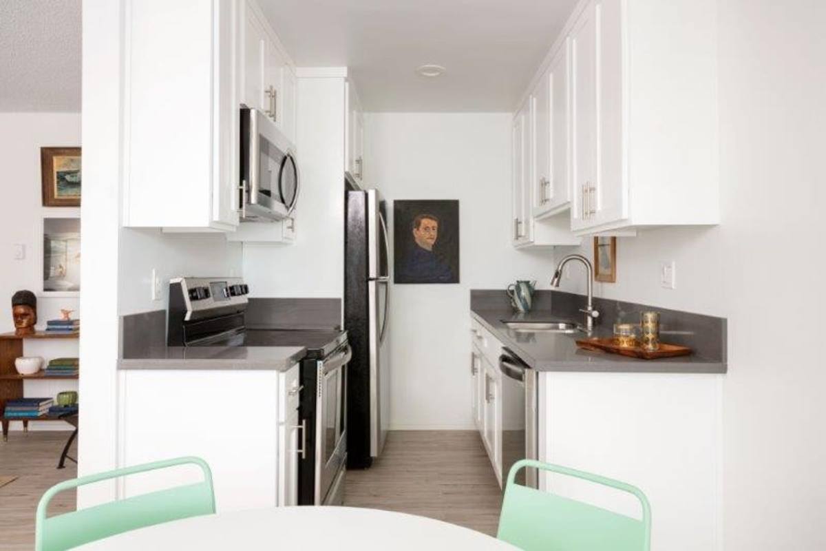 Apartment for rent at 360 Lime Ave, Long Beach, CA 90802