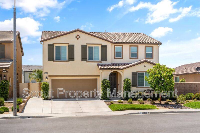 House for rent at 30795 Mossy Bend Lane, Murrieta, CA 92563