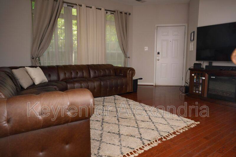 Townhouse for rent at 2561 Eastbourne Dr, Woodbridge, VA 22191