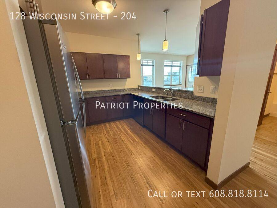 Apartment for rent at 128 Wisconsin St, West Bend, WI 53095