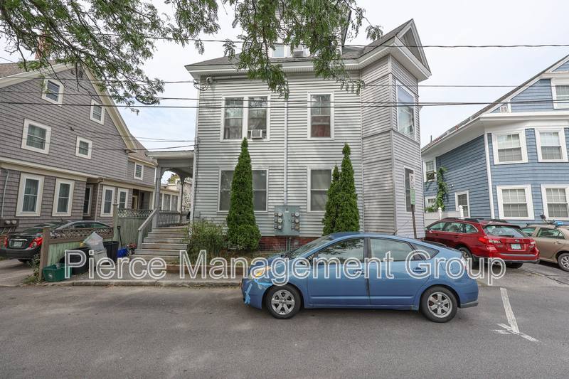 Apartment for rent at 6 Blake St #2B, Concord, NH 03301
