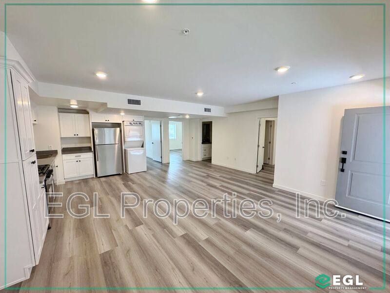 Apartment for rent at 10505 Hawthorne Blvd #202, Inglewood, CA 90304