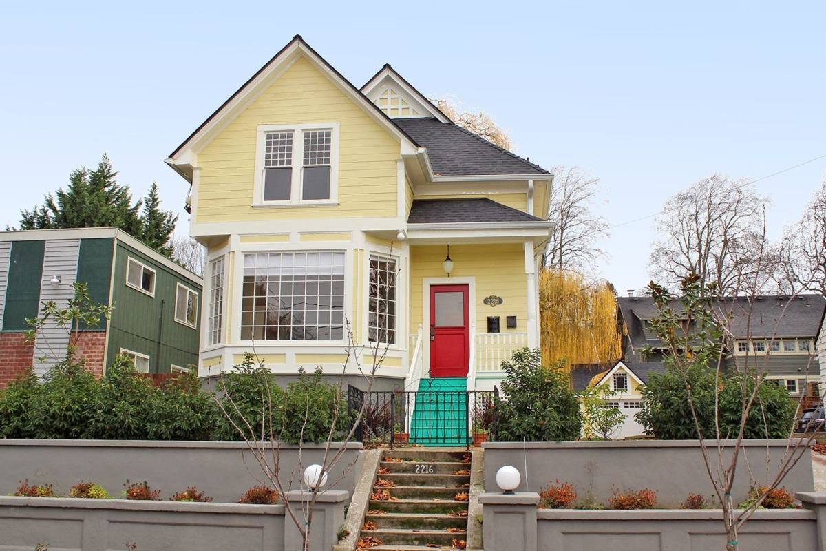Apartment for rent at 2216 NE 15th Ave, Portland, OR 97212