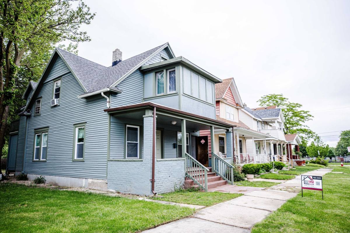 Apartment for rent at 1445 Yates, Toledo, OH 43608