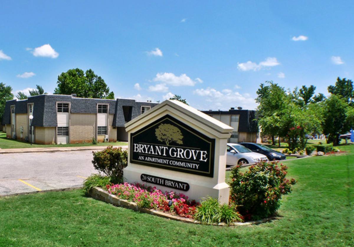 Apartment for rent at 20 S Bryant Ave, Edmond, OK 73034