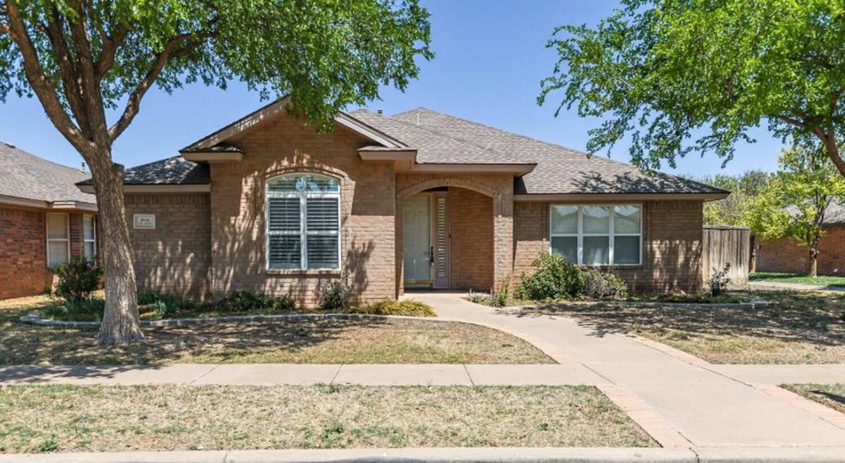 House for rent at 4906 100th St, Lubbock, TX 79424