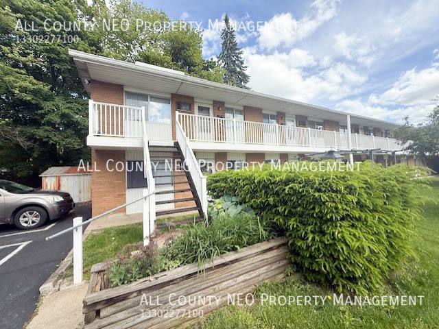 Apartment for rent at 2615 Ellet Ave #15, Akron, OH 44312