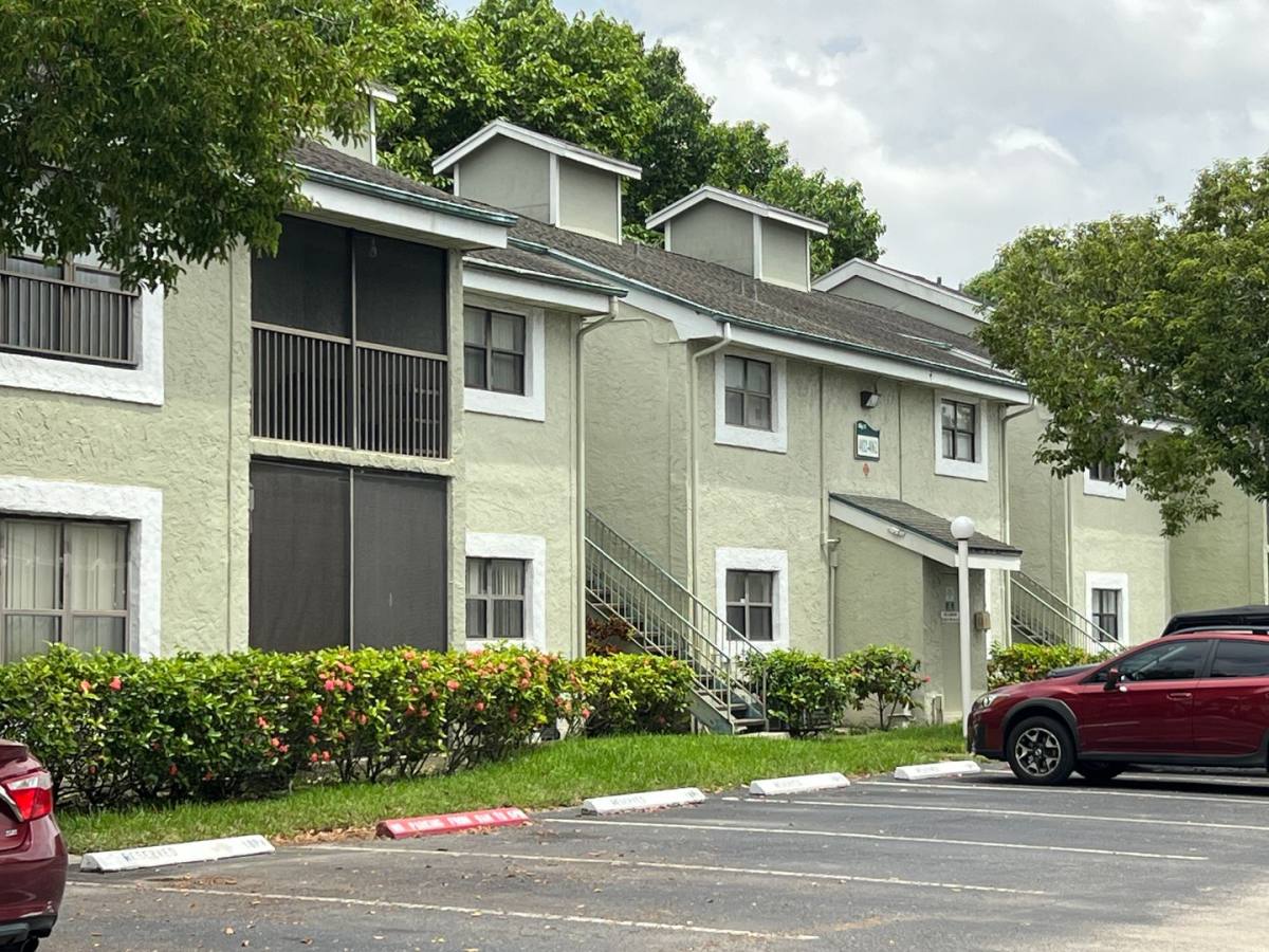 Apartment for rent at 4083 NW 87th Ave, Fort Lauderdale, FL 33351
