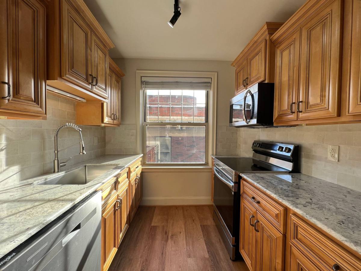Apartment for rent at 66 Summer St, Buffalo, NY 14209