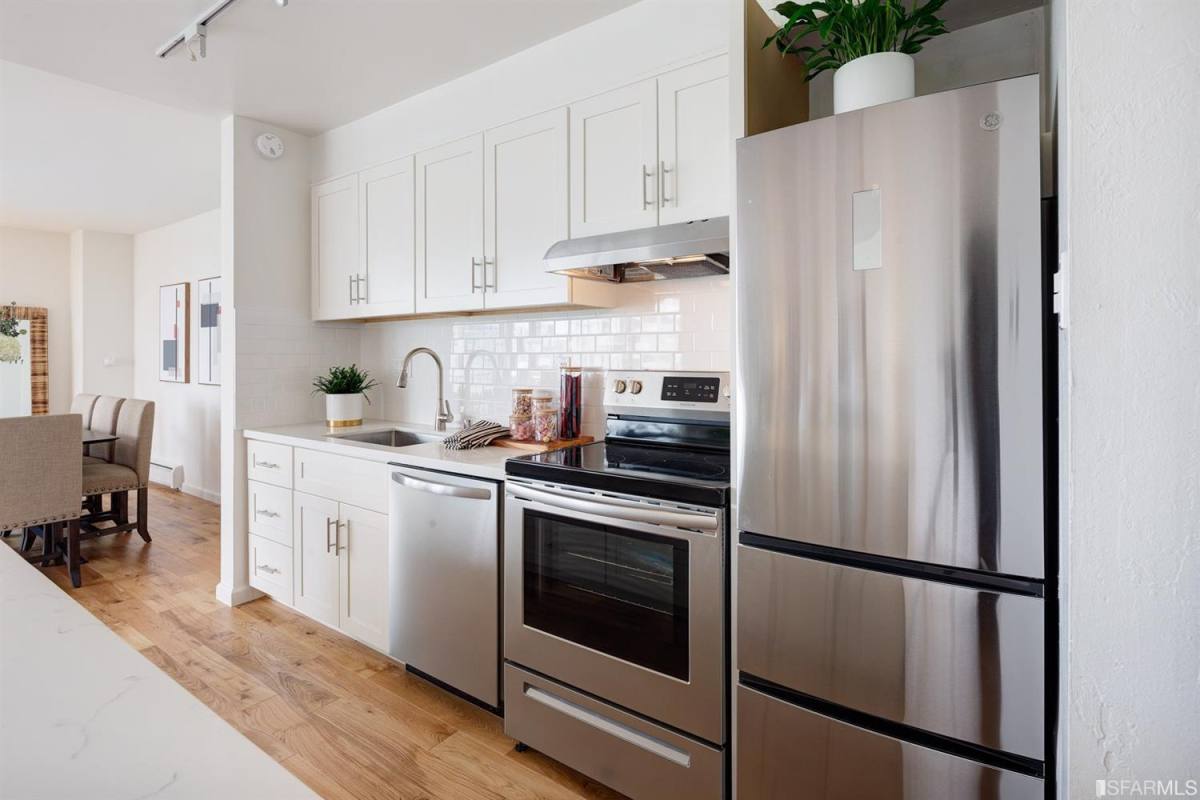 Apartment for rent at 1200 Gough St #5A, San Francisco, CA 94109