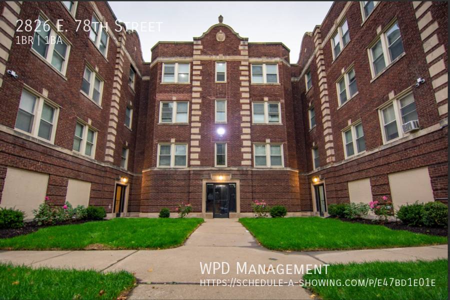 Apartment for rent at 2826 E 78th St, Chicago, IL 60649