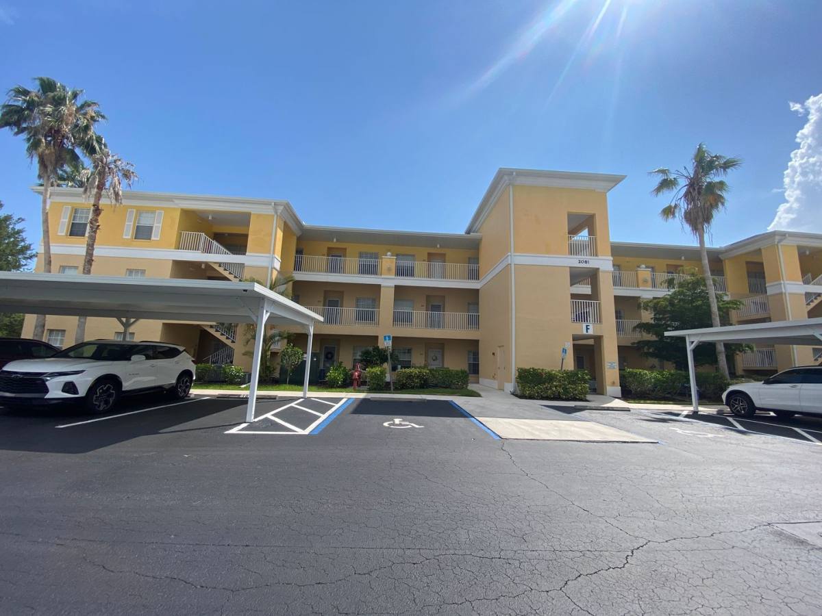 Apartment for rent at 2081 Willow Hammock Circle, Punta Gorda, FL 33983