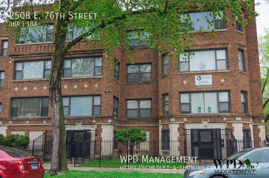 Apartment for rent at 2508 E 76th St, Chicago, IL 60649