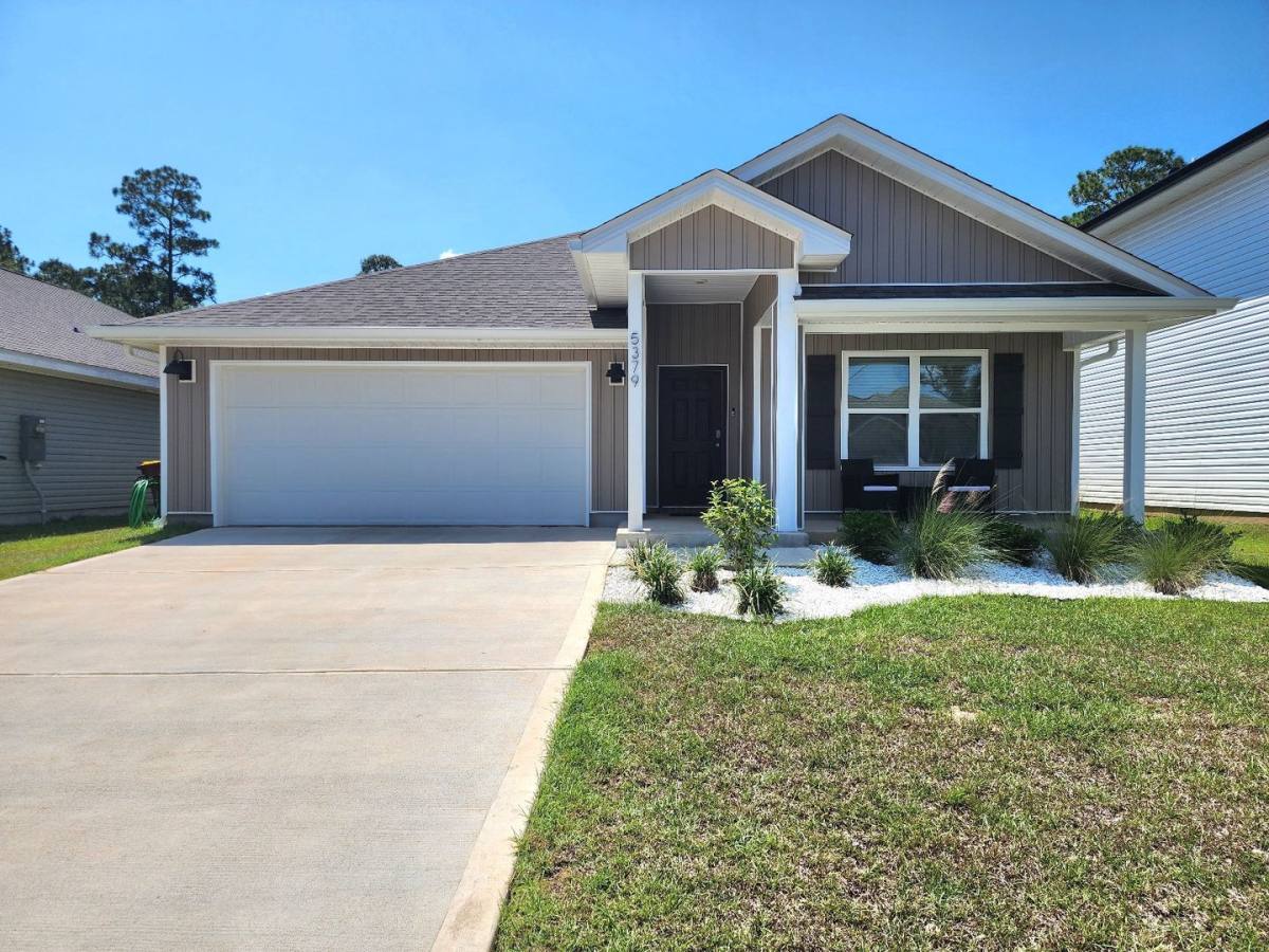 House for rent at 5379 Peach Dr, Milton, FL 32571